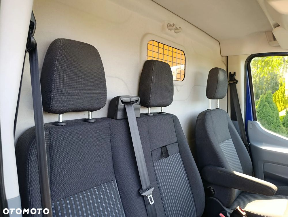 Ford Transit - 30