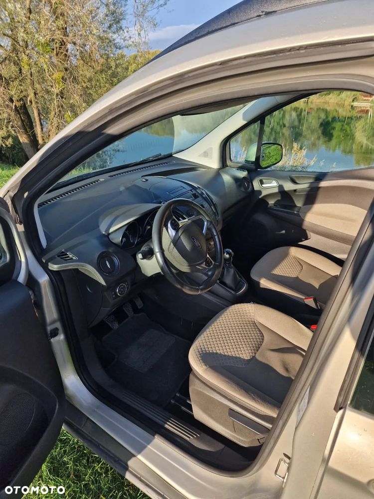 Ford Tourneo Courier 1.0 EcoBoost Titanium - 4