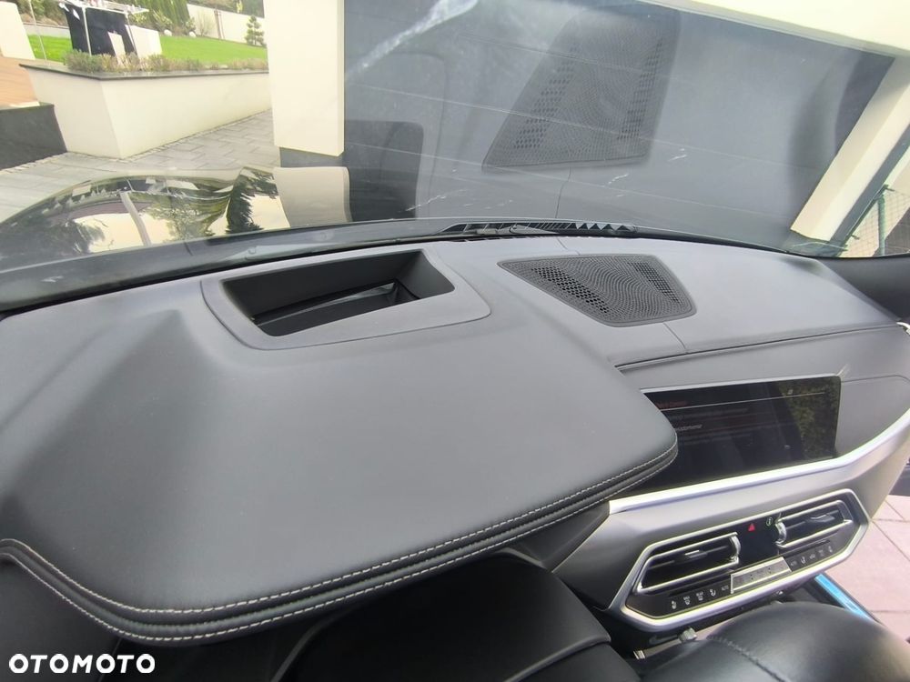 BMW X6 - 24