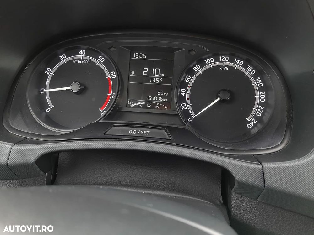 Skoda Fabia 1.0 MPI Ambition - 12