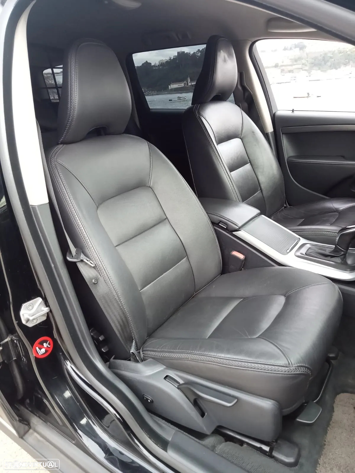 Volvo XC 70 D4 Geartronic Summum - 24