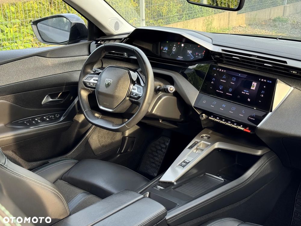 Peugeot 308 1.5 BlueHDi Allure S&S EAT8 - 26