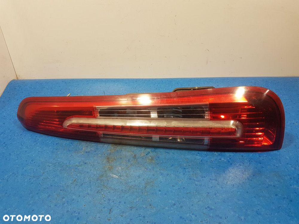 FORD FOCUS C-MAX I LIFT LAMPA TYŁ PRAWA ZEWNĘTRZNA - 1