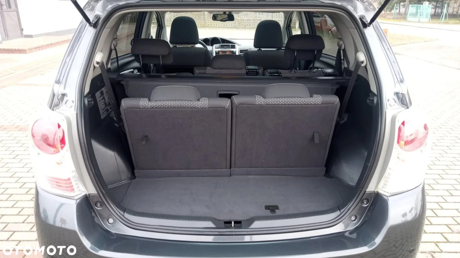 Toyota Verso 2.0 D-4D Active 7os - 10