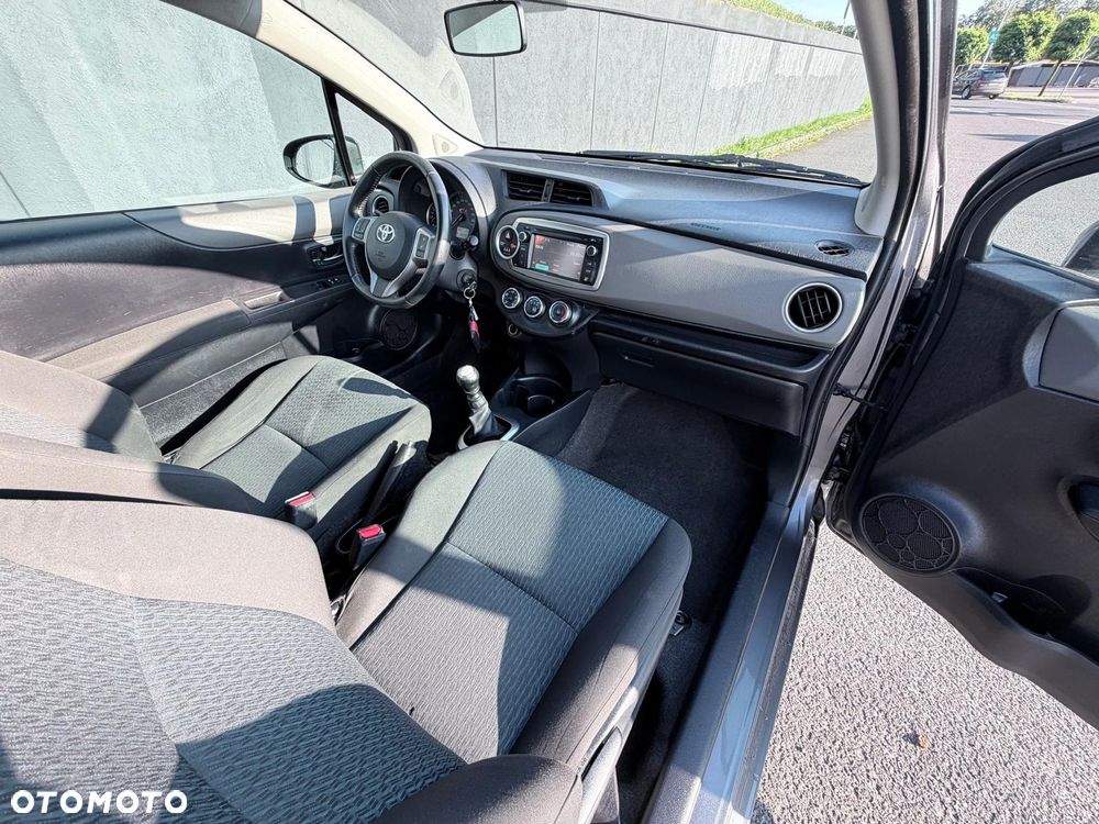 Toyota Yaris 1.33 Premium - 13