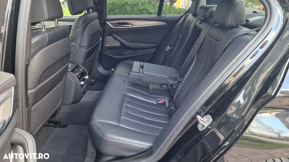 BMW Seria 5 530d xDrive Aut. Luxury Line - 19