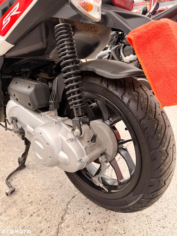 Aprilia SR - 14