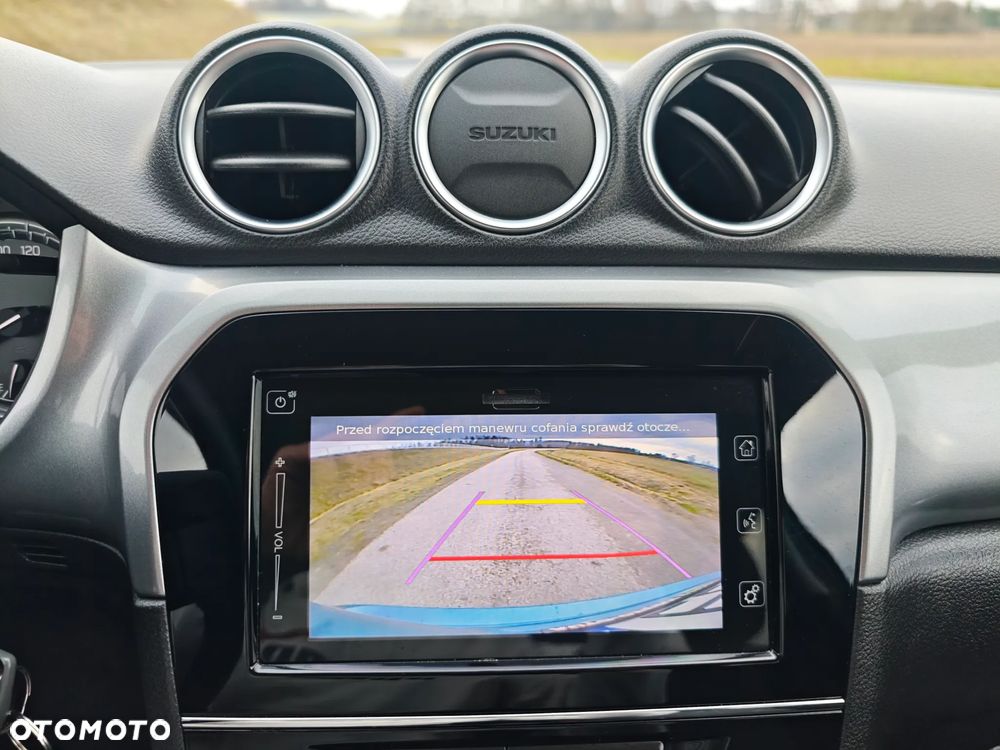 Suzuki Vitara 1.6 Premium 2WD - 24