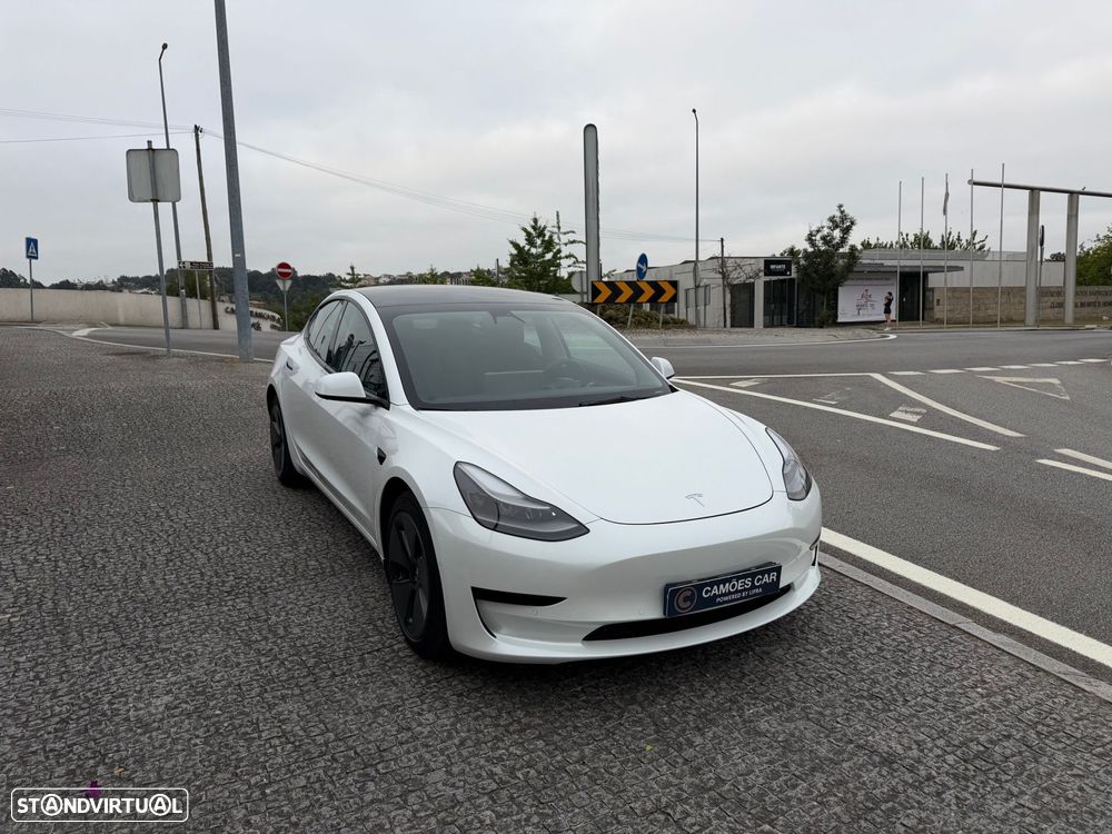 Tesla Model 3 Standard Range Plus RWD - 3