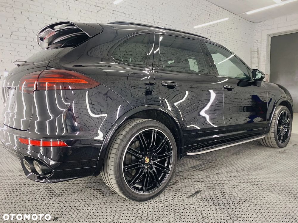 Porsche Cayenne S Diesel - 4