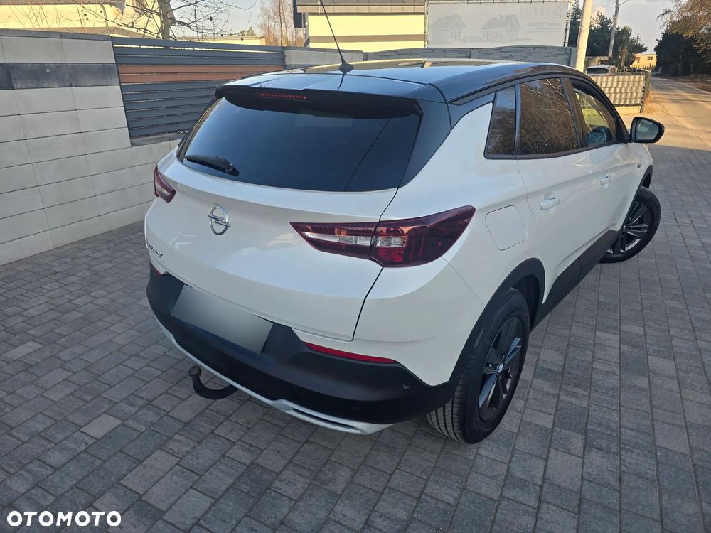 Opel Grandland X 1.2 T GPF Edition Business Pack S&S - 4