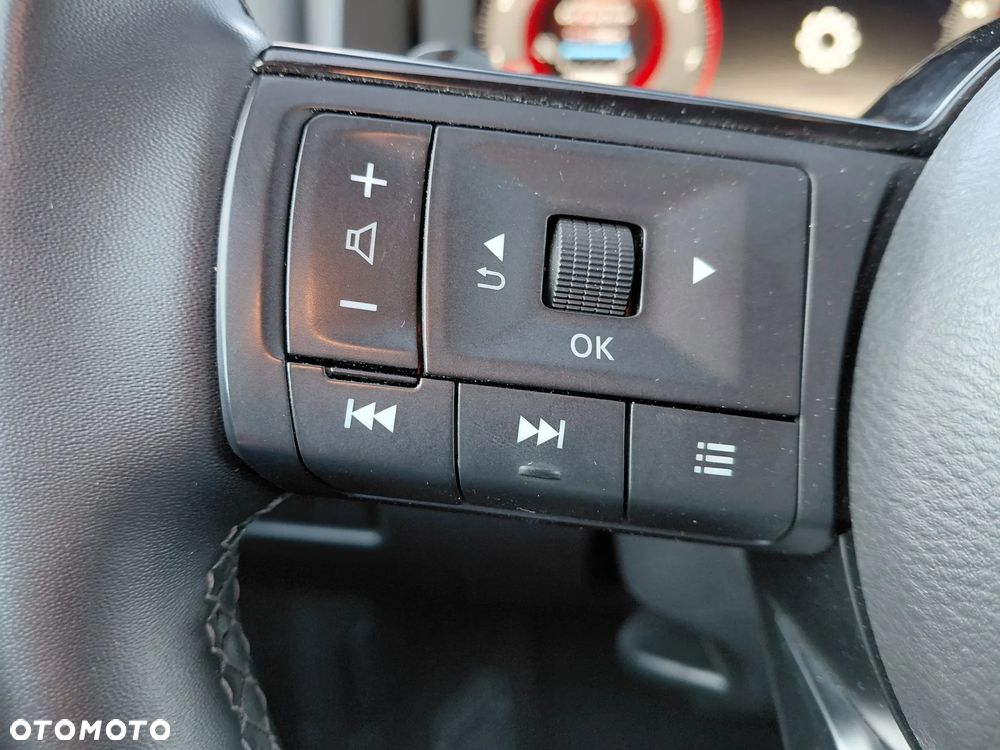 Nissan Qashqai 1.3 DIG-T mHEV N-Connecta Xtronic - 14