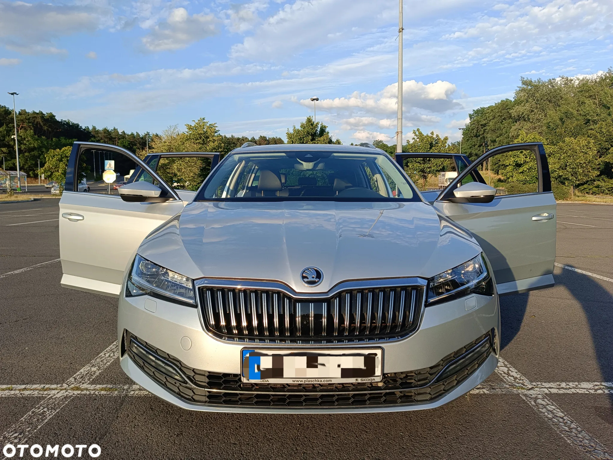 Skoda Superb Combi 2.0 TDI DSG Premium Edition - 13