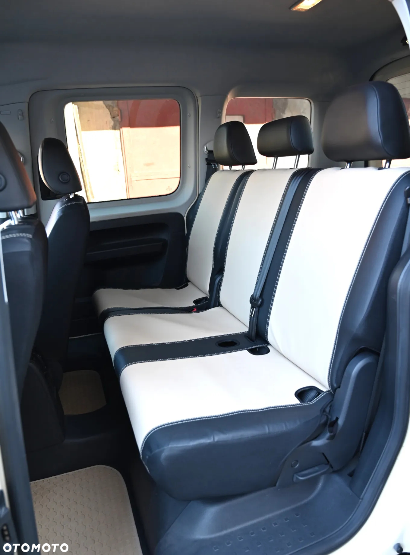 Volkswagen Caddy - 29