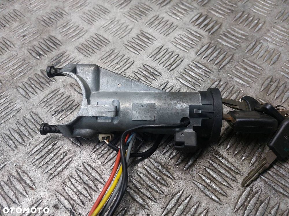 STACYJKA Z KLUCZYKIEM RENAULT PREMIUM 5010143870 - 4