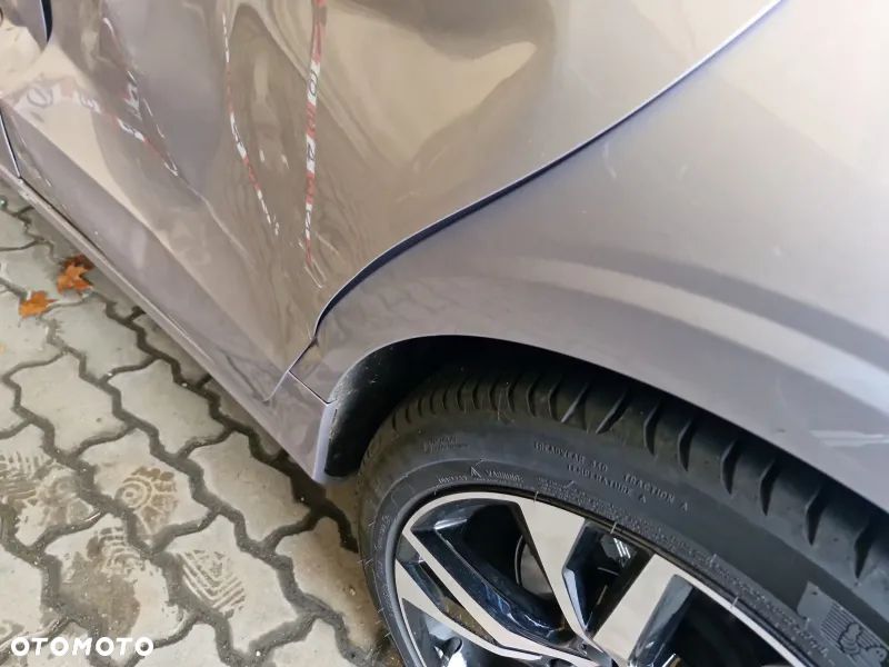 Volvo V60 B4 D Plus Dark - 12