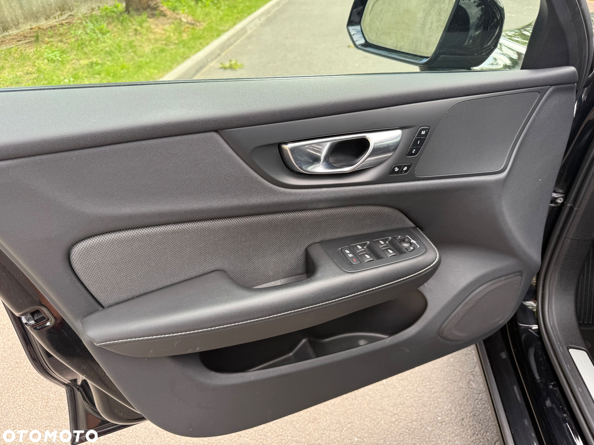 Volvo V60 T6 AWD Recharge Geartronic RDesign - 10