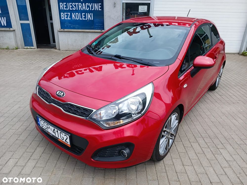 Kia Rio 1.4 Dream Team Edition - 12