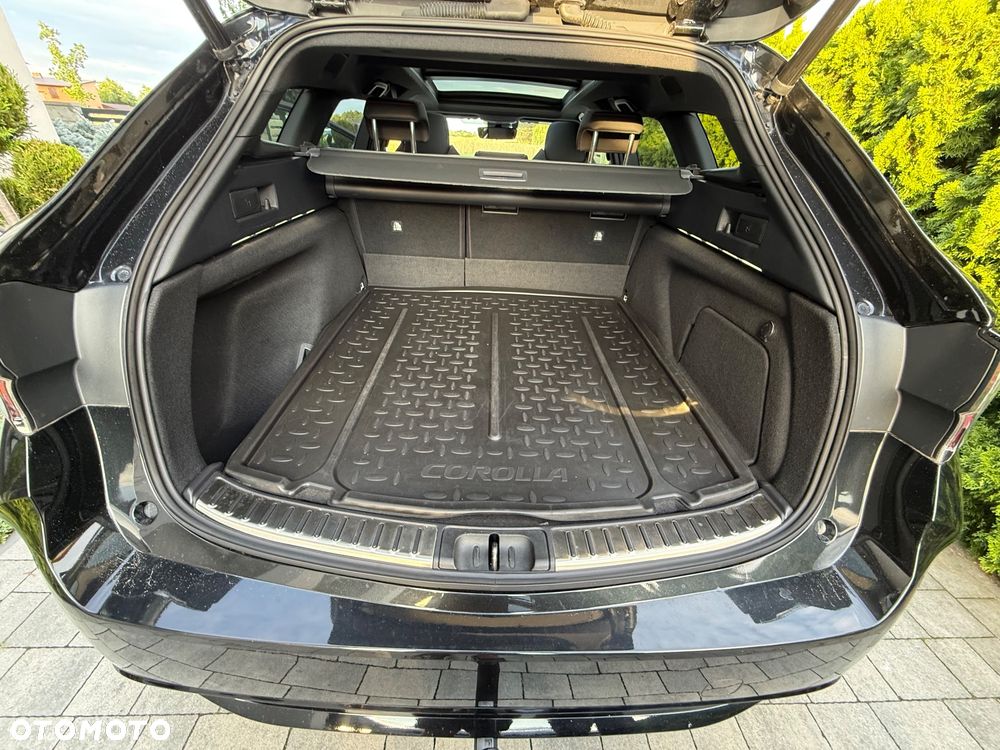 Toyota Corolla 2.0 Hybrid GR Sport - 24