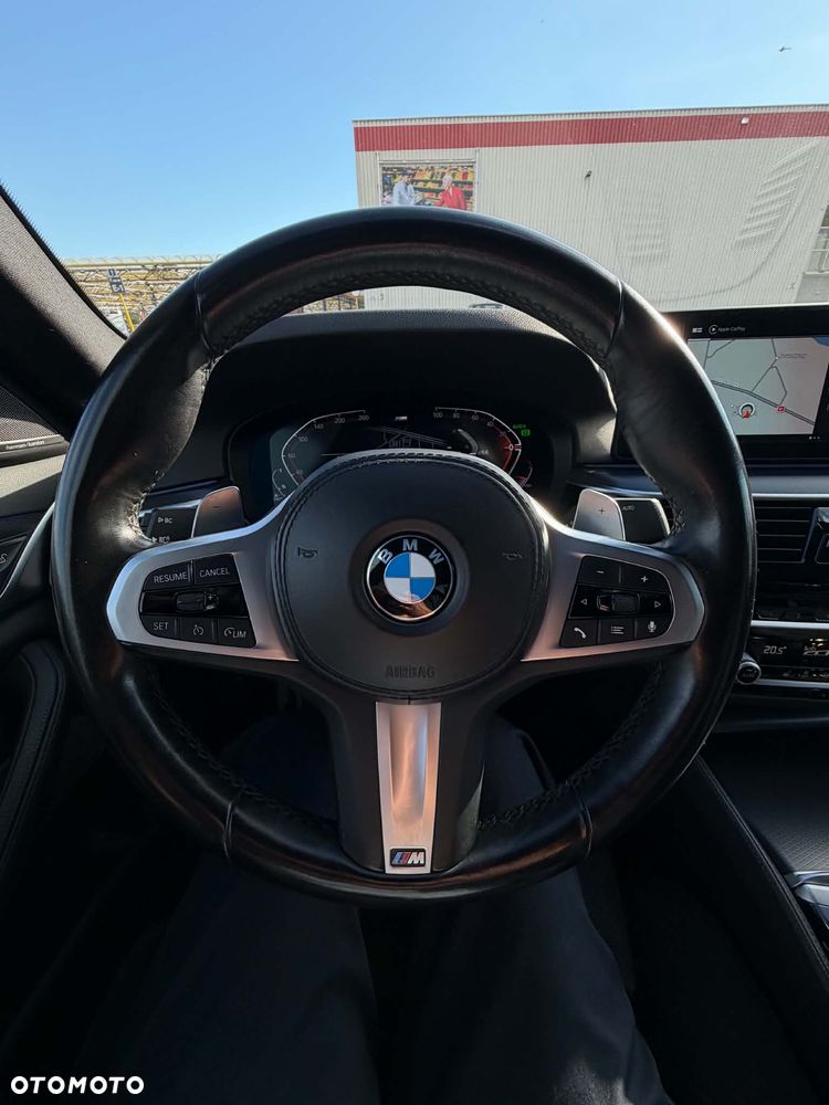BMW Seria 5 520d MHEV M Sport sport - 14