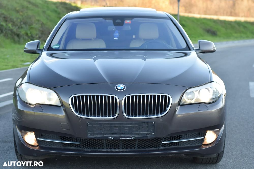 BMW Seria 5 525d xDrive Aut. - 2