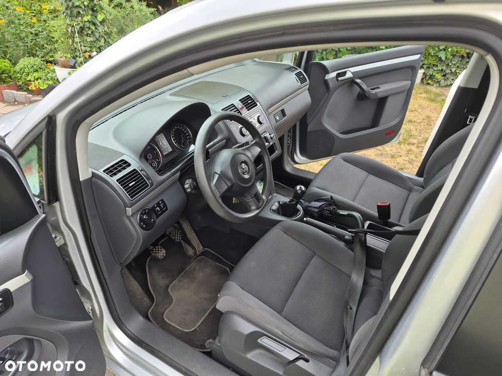 Volkswagen Touran 1.6 TDI DPF BlueMot Comfortline - 13