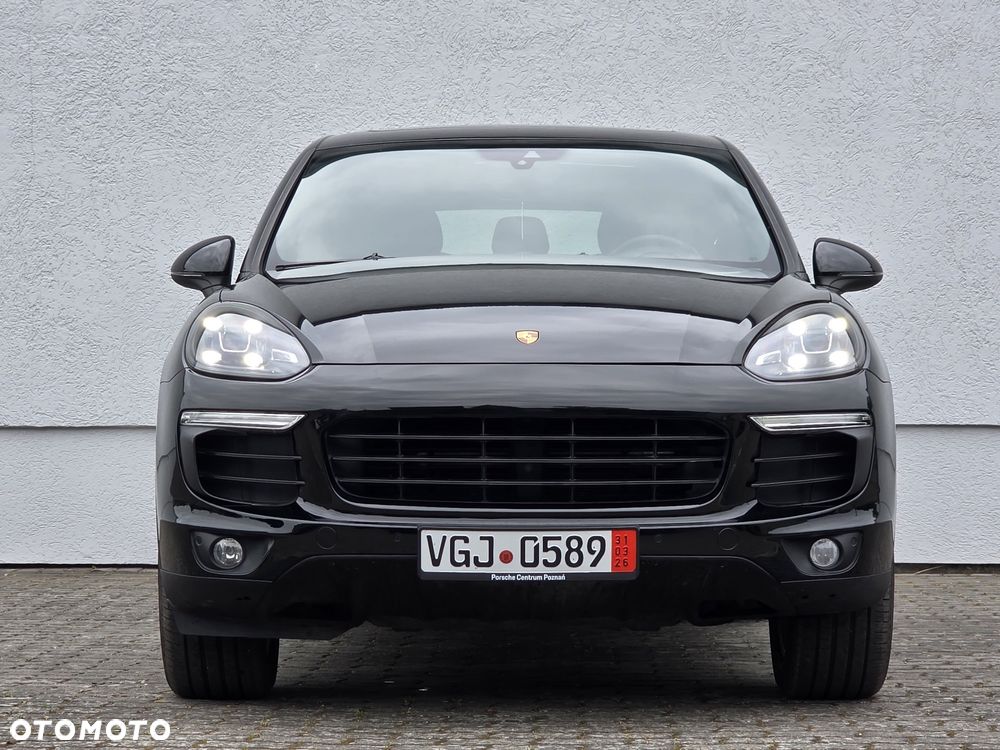 Porsche Cayenne Standard - 32