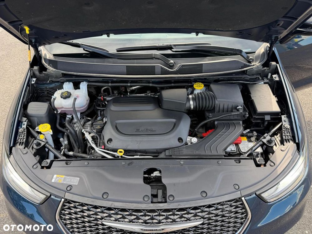 Chrysler Pacifica - 18