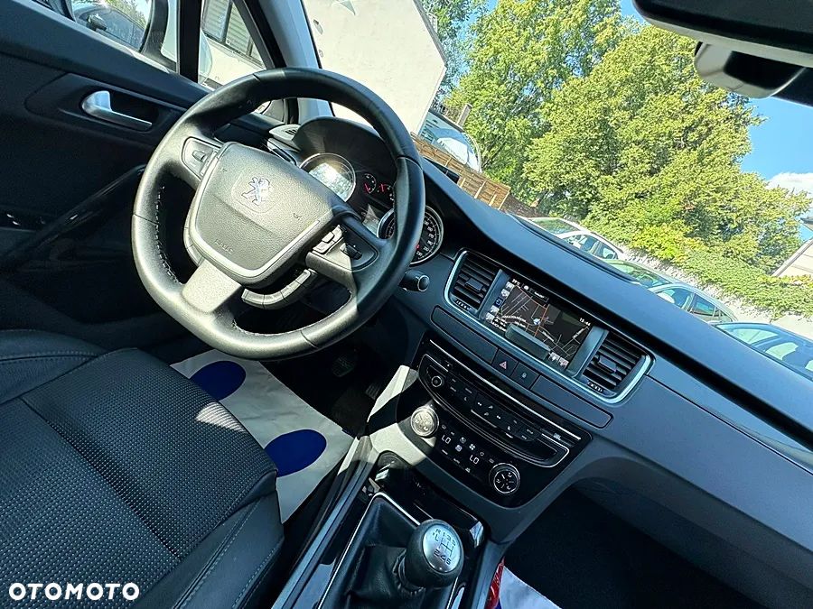 Peugeot 508 1.6 e-HDi Active S&S - 32