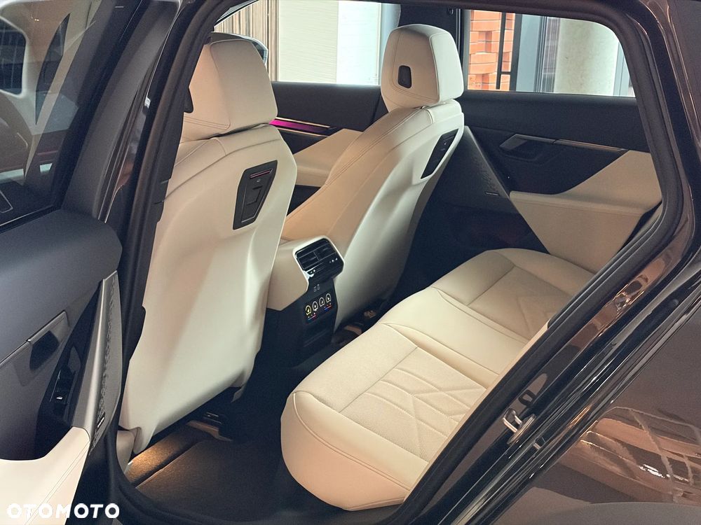 BMW Seria 5 520d xDrive mHEV M Sport - 23