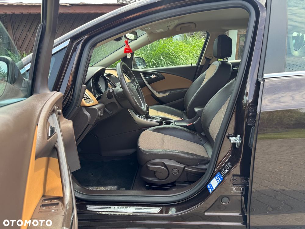 Opel Astra - 16