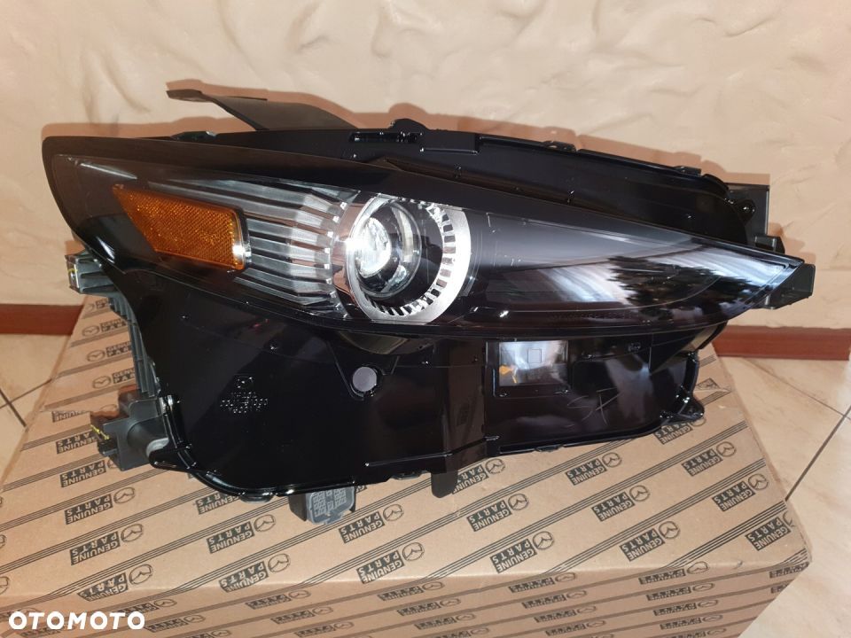 MAZDA CX-30 CX30 Reflektor Lampa LED prawy Ameryka - 1