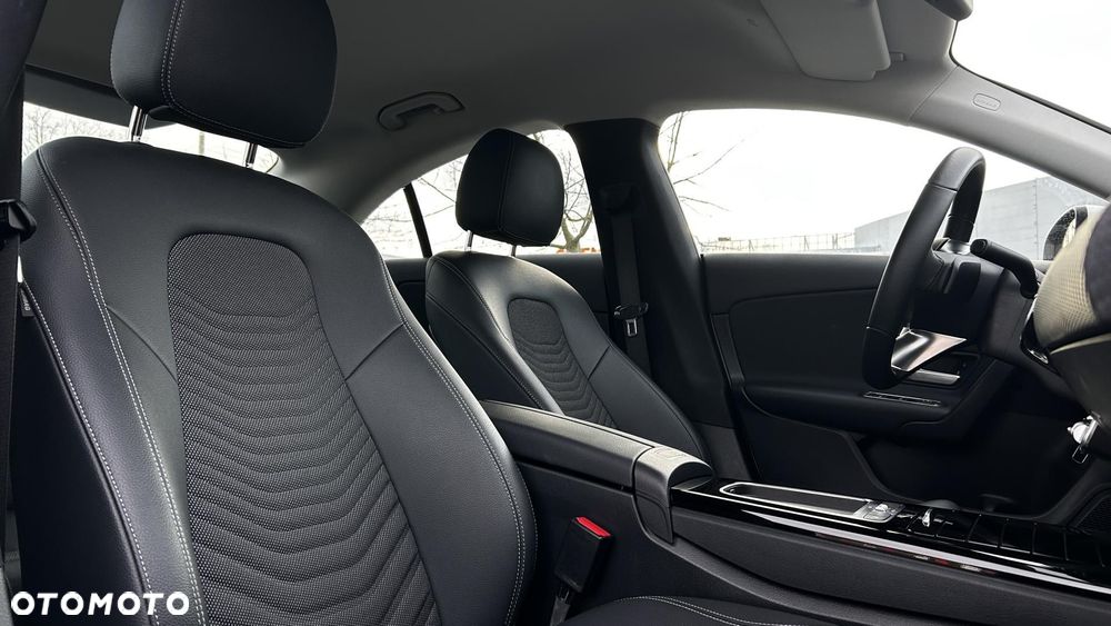 Mercedes-Benz CLA - 22