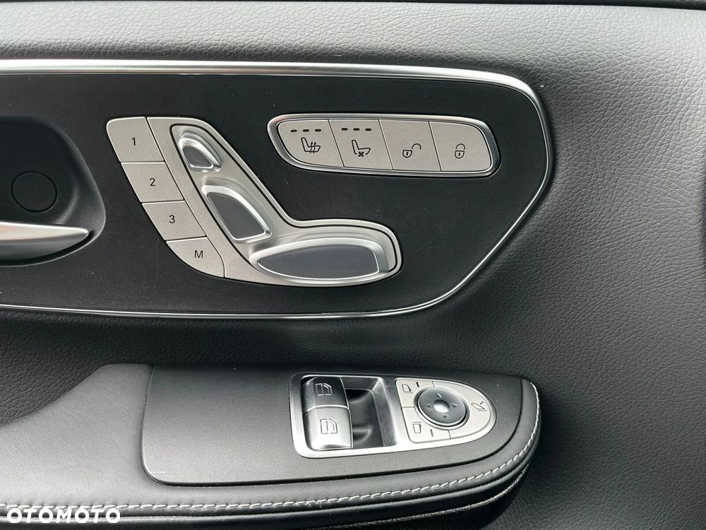 Mercedes-Benz Klasa V 300 d 4-Matic 9G-Tronic Exclusive (d³ugi) - 12
