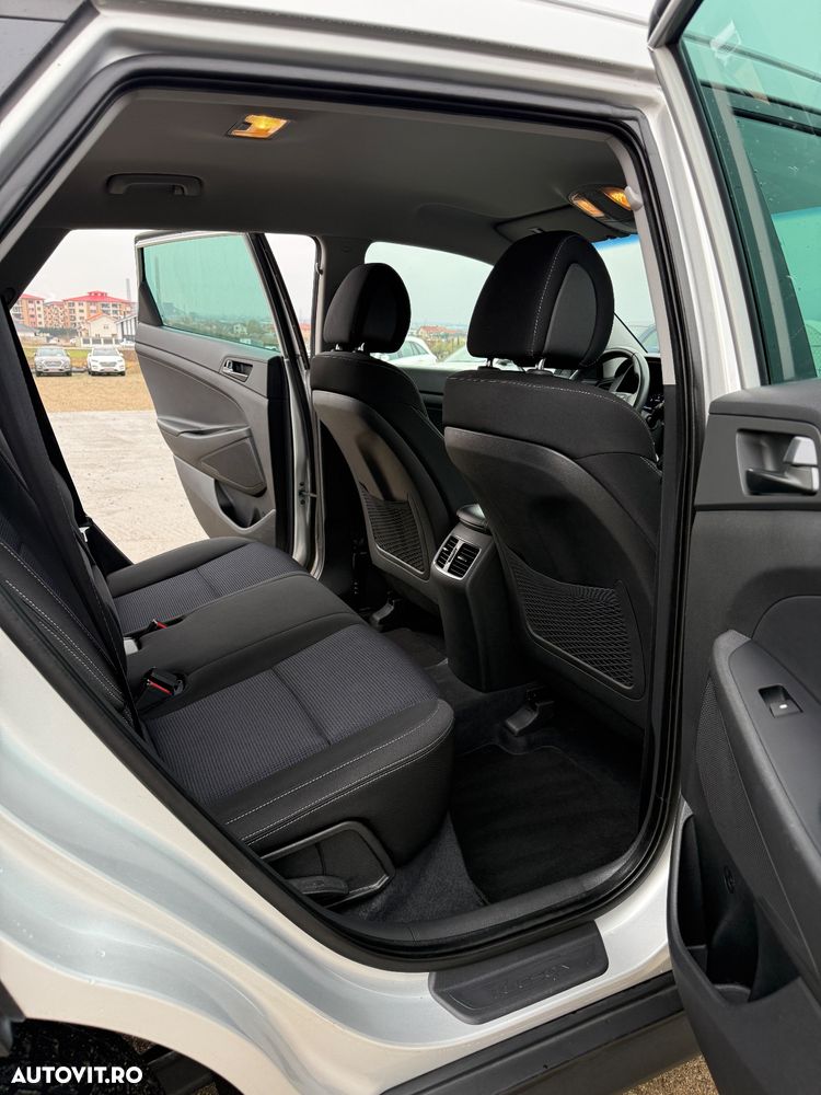 Hyundai Tucson blue 1.7 CRDi 2WD DCT Style - 9