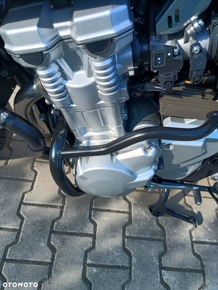 Suzuki Bandit - 32
