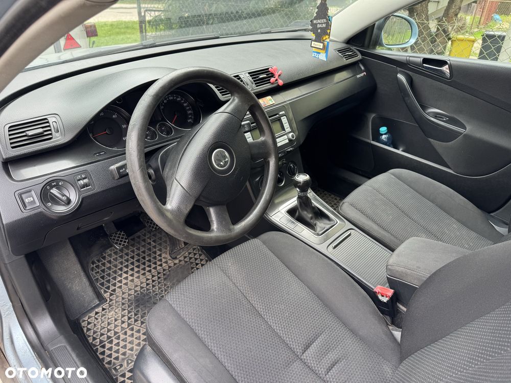 Volkswagen Passat - 5