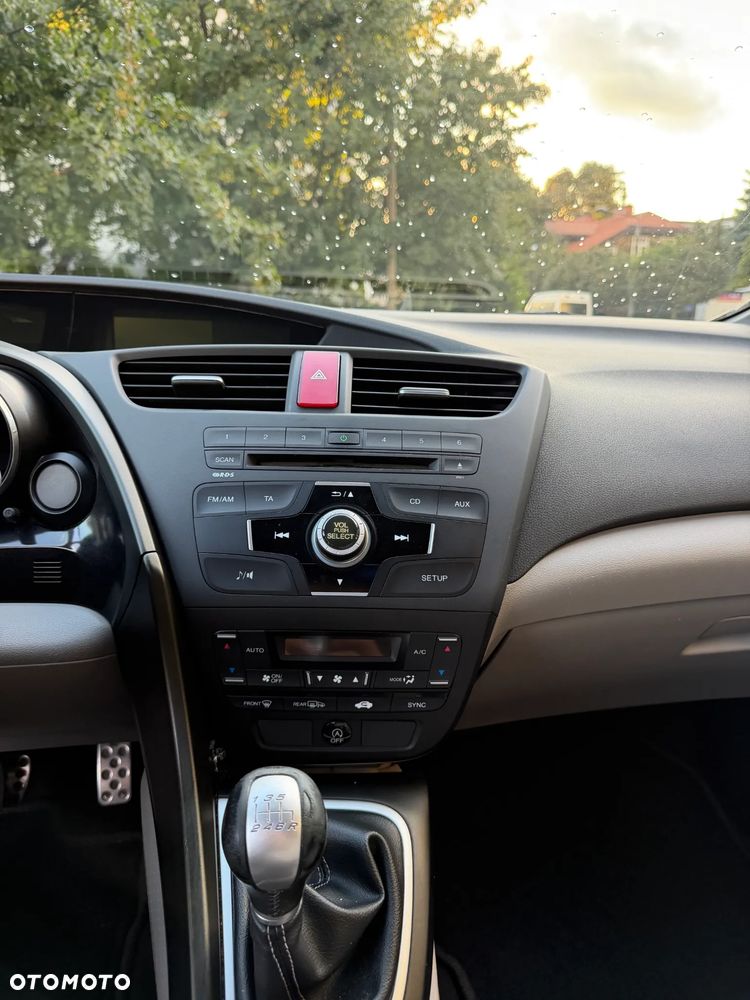 Honda Civic 1.8 i-VTEC Sport - 16