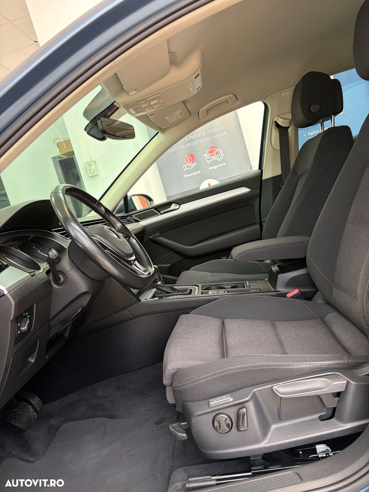 Volkswagen Passat 2.0 TDI DSG Comfortline - 10