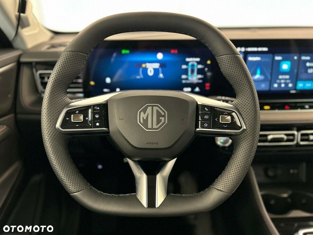MG HS Hybrid+ - 11