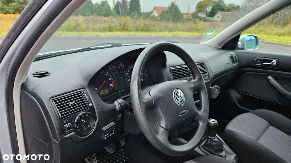 Volkswagen Golf 1.6 Edition - 5