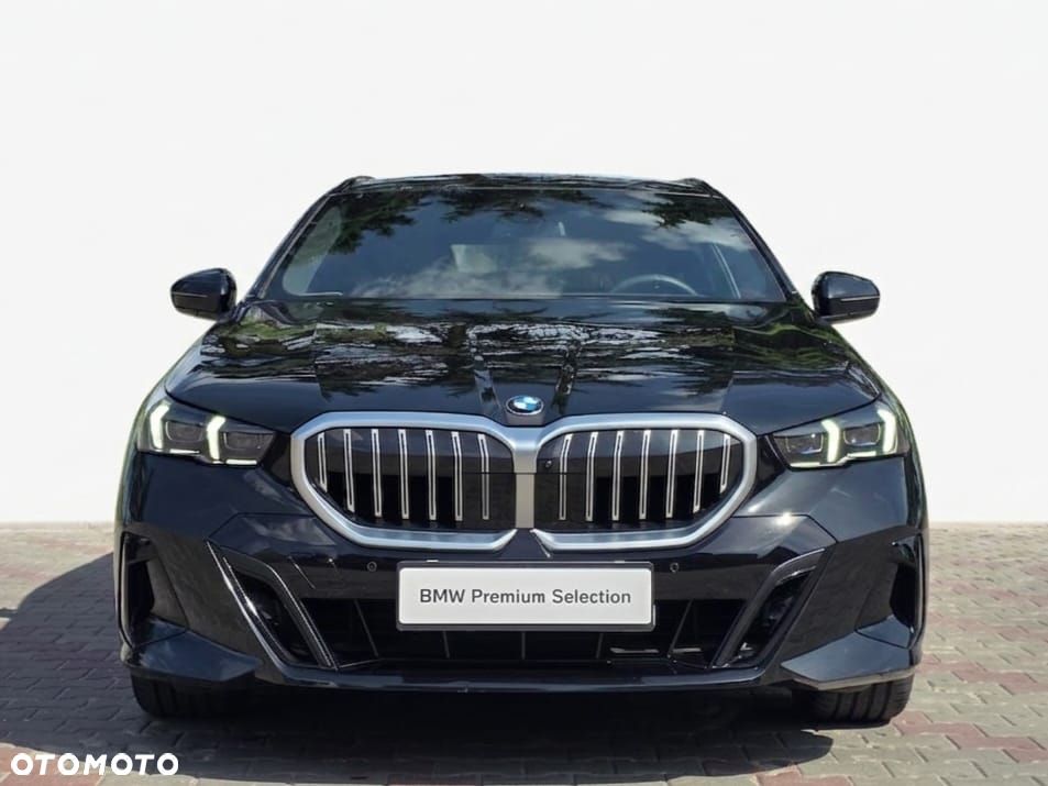 BMW Seria 5 540d xDrive mHEV M Sport - 4