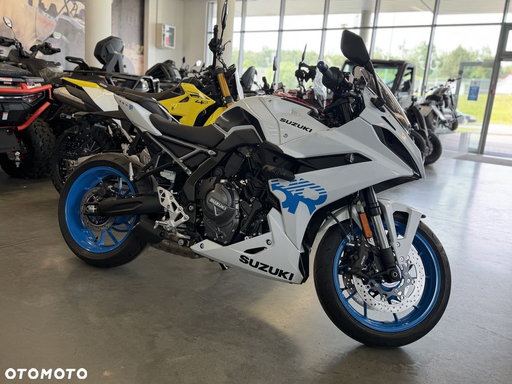Suzuki GSX - 2