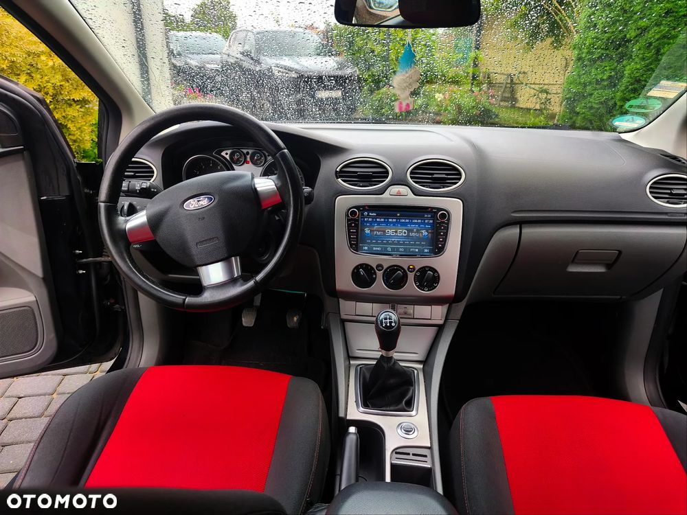 Ford Focus 1.6 Ti-VCT Trend - 21