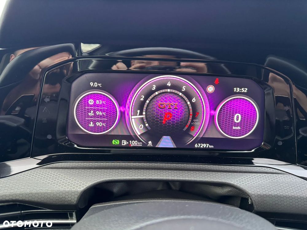 Volkswagen Golf - 21