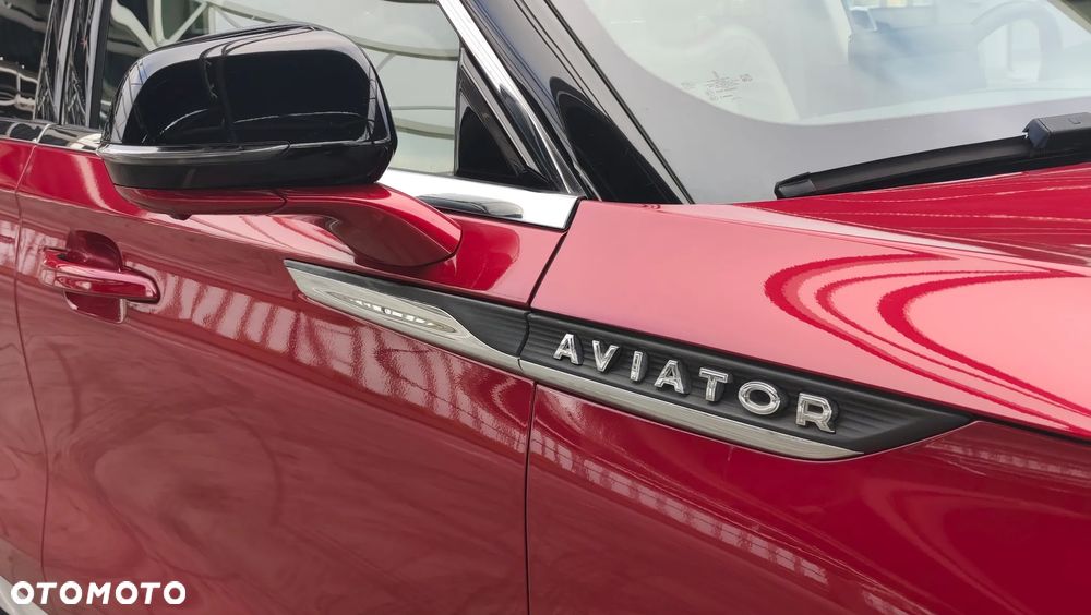 Lincoln Aviator - 32