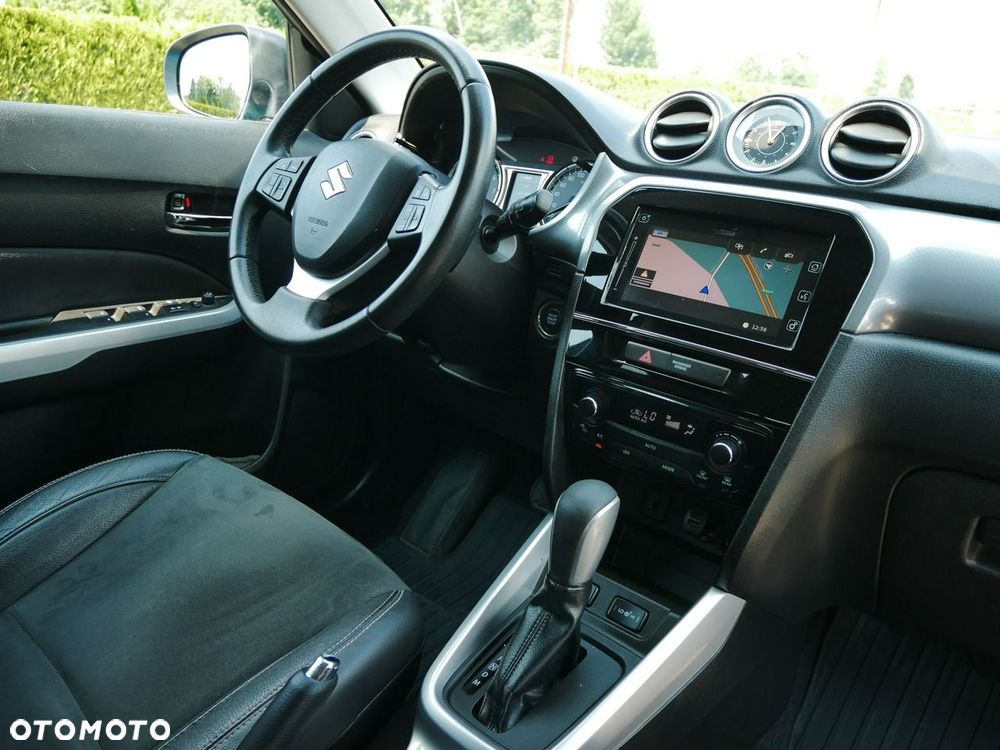 Suzuki Vitara 1.6 XLED 4WD - 23