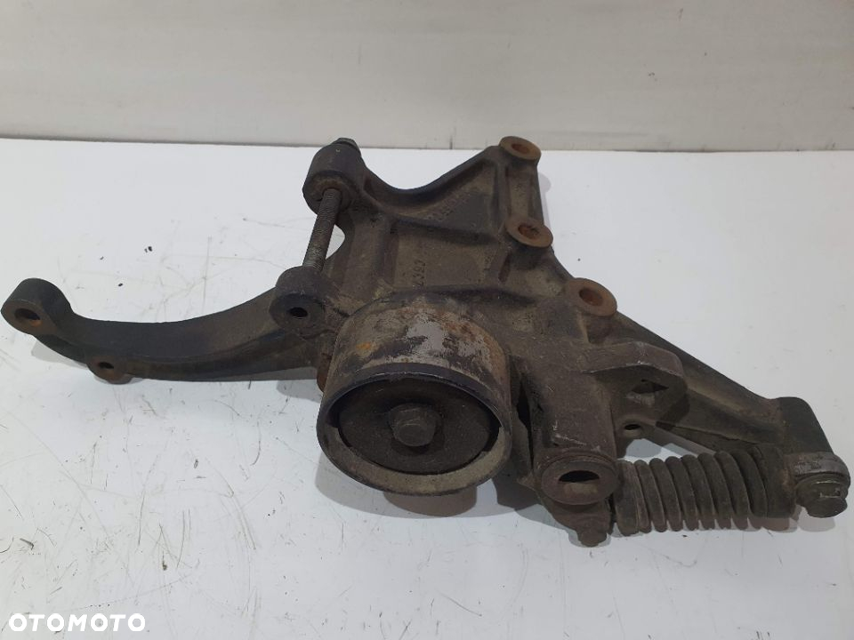 MERCEDES ACTROS ŁAPA ALTERNATORA A5411550535 - 2