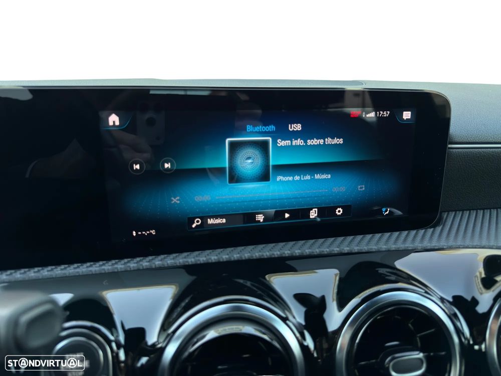 Mercedes-Benz A 250 e Style Plus - 21