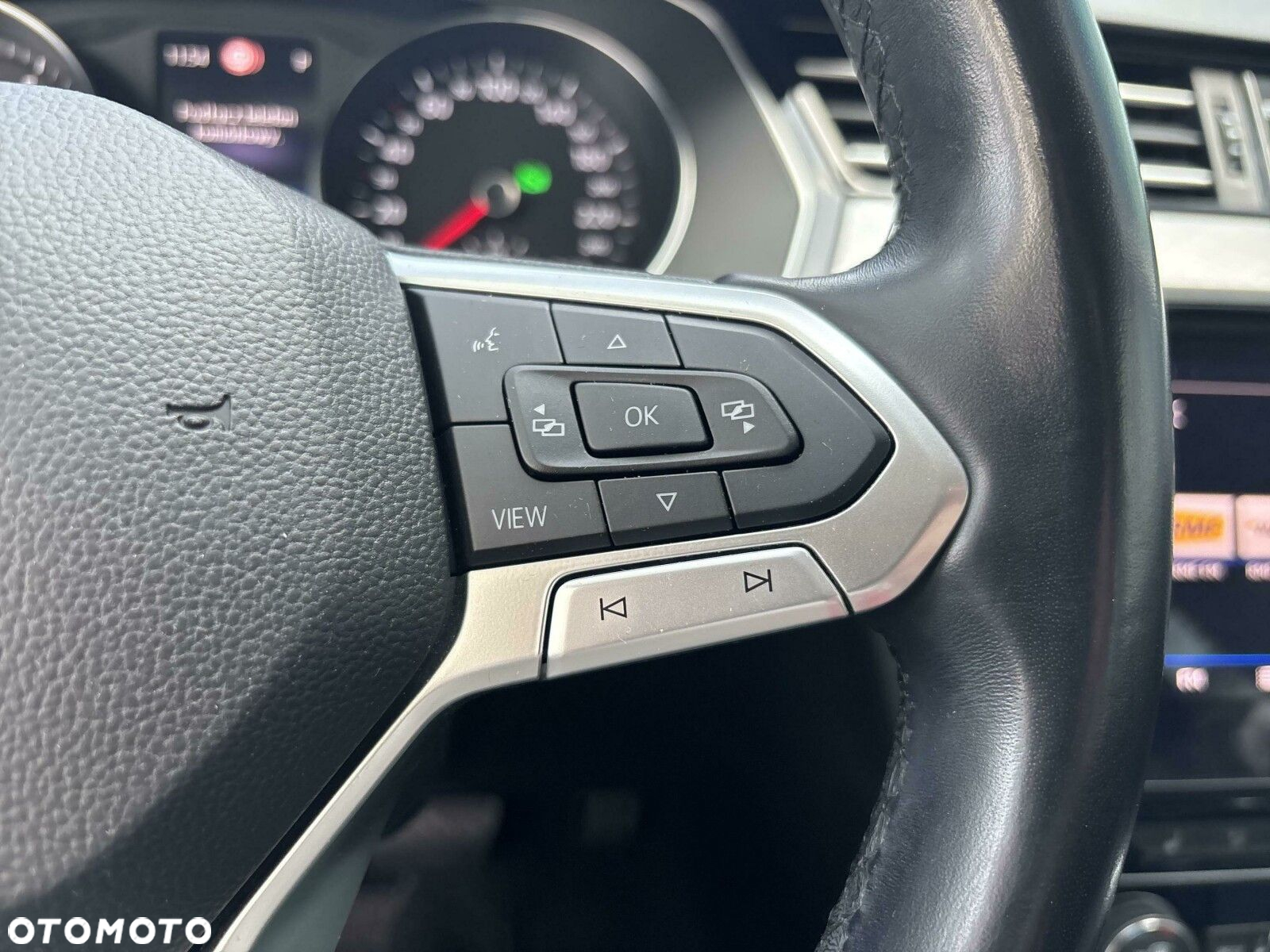 Volkswagen Passat - 20